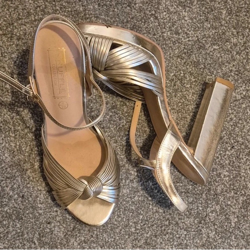 Elegant Metallic Heeled Sandals